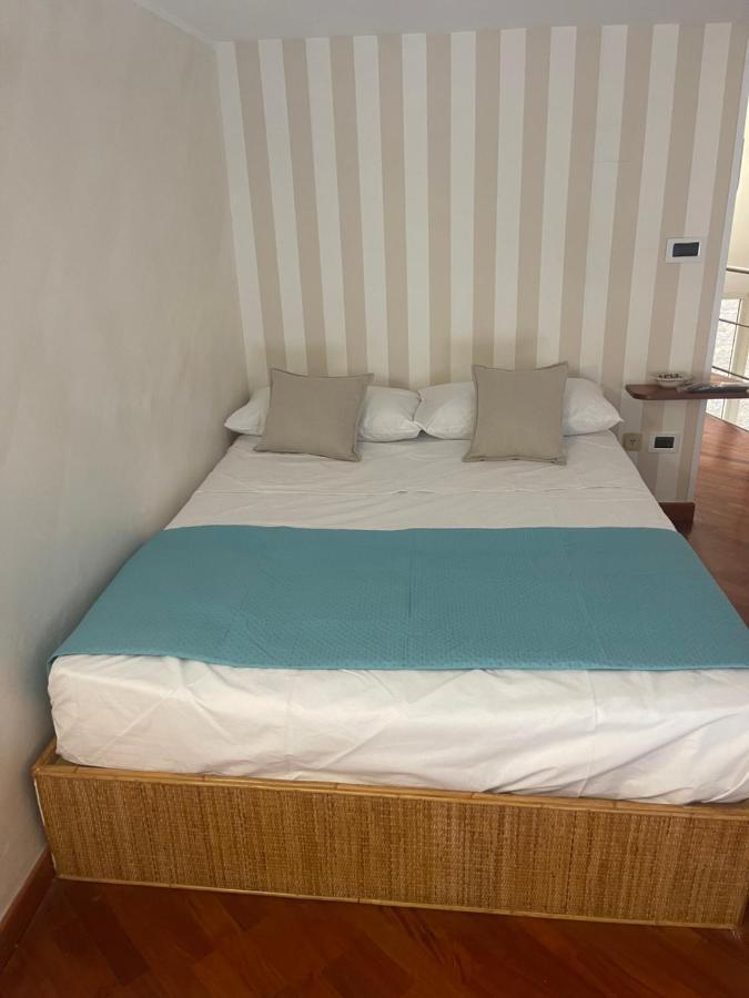 Apartment A 2 Passi Dal Lungomare Naples