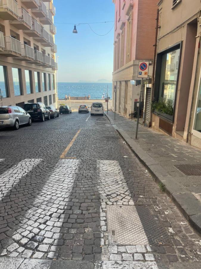 A 2 Passi Dal Lungomare * Naples