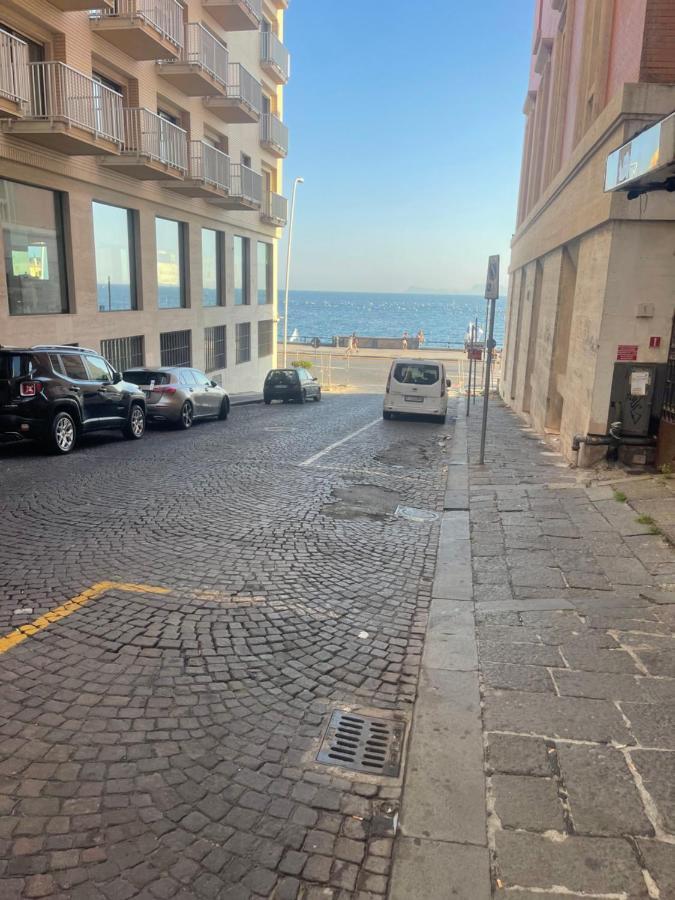 A 2 Passi Dal Lungomare Naples